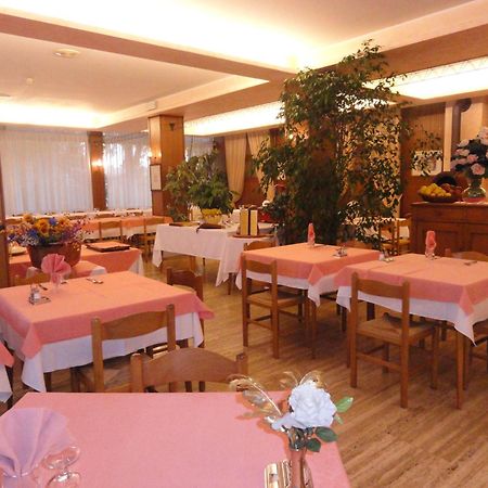 Albergo Ristorante Cima I Pra' Ponte nellʼAlpi Εξωτερικό φωτογραφία