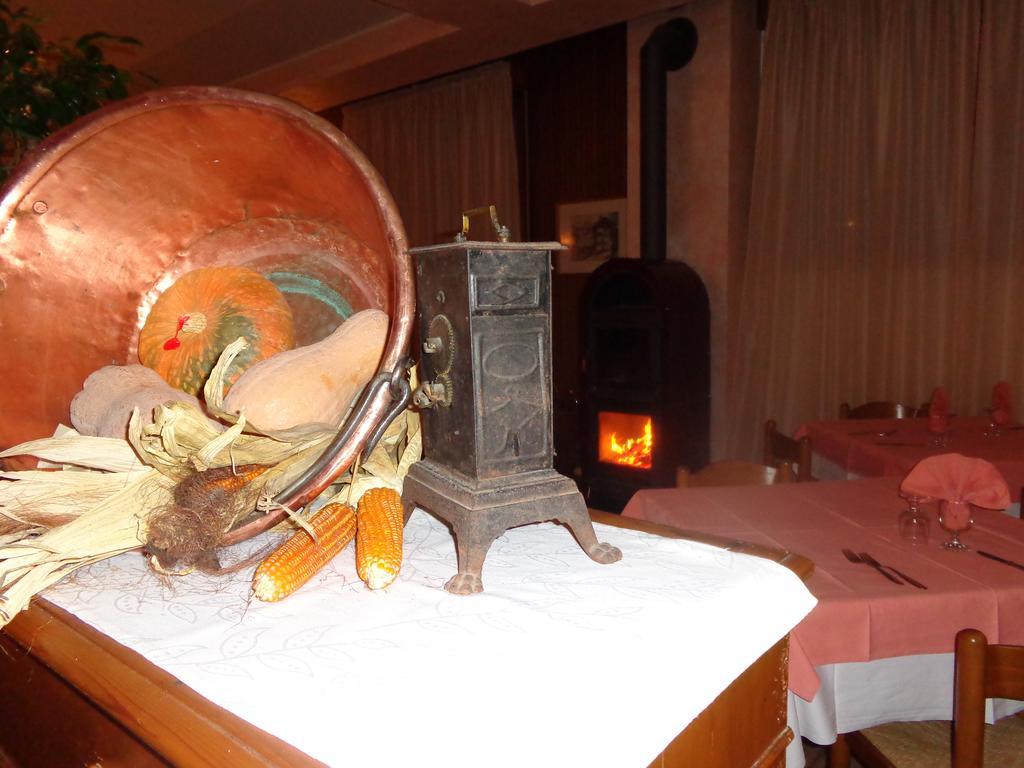 Albergo Ristorante Cima I Pra' Ponte nellʼAlpi Εξωτερικό φωτογραφία